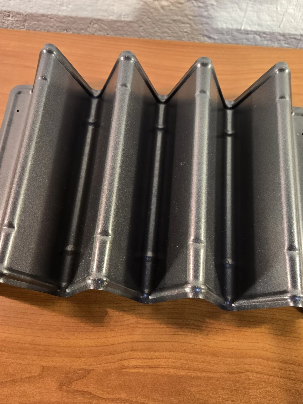 The Pampered Chef V Shaped Taco Chip Baking Pan Non-Stick
